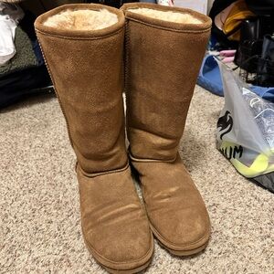 BearPaw Tan Winter Boots